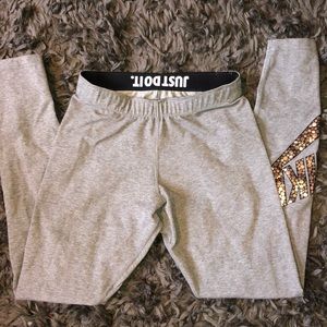 •NIKE LEGGINGS•